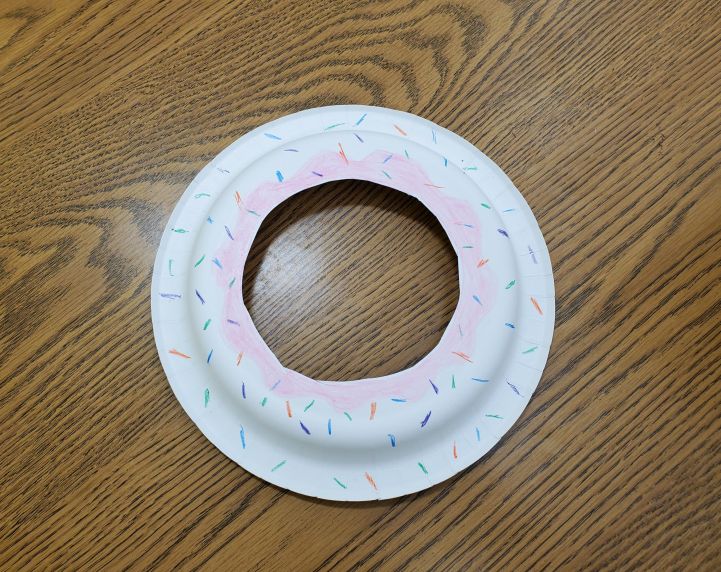paper plate doughnut craft
